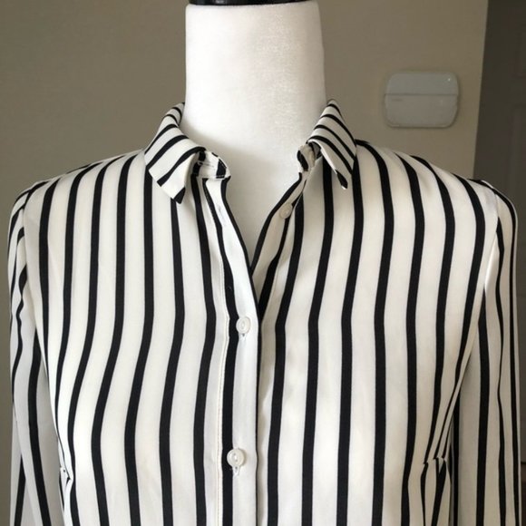 ❌SOLD❌ NWOT H&M black and white striped blouse - Picture 5 of 7
